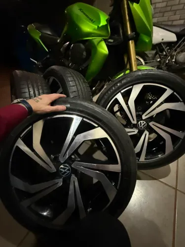 Kit 4 rodas aro 17 diamantadas pneus novos rodas novas 