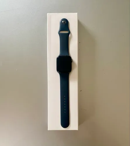 Apple Watch SE 44mm Alu midnight Sport band 