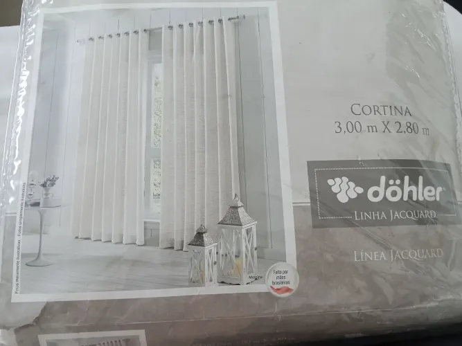 Cortina nova Dohler 3 M x 2.8 M sem uso