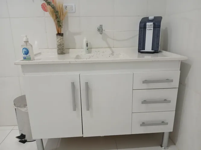 Gabinete de cozinha com pia