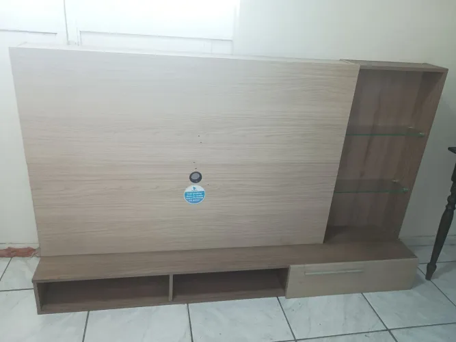 Painel de sala pra tv, barato pra sair logo.