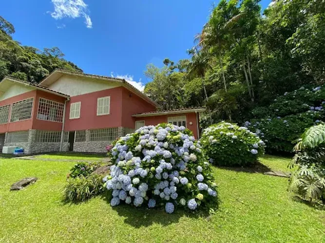 Chácara na Serra em Meio à Natureza Refúgio de Paz e Tranquilidade