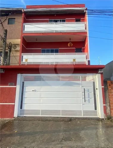 Casa com salão comercial no Jd São Guilherme