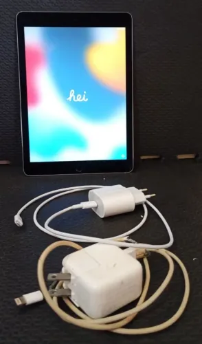 Apple - iPad Air 2