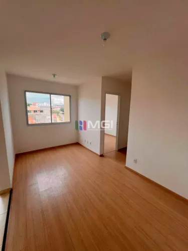 Imóvel para venda tem 42 metros quadrados com 2 quartos em Vila Lucy - Goiânia - GO