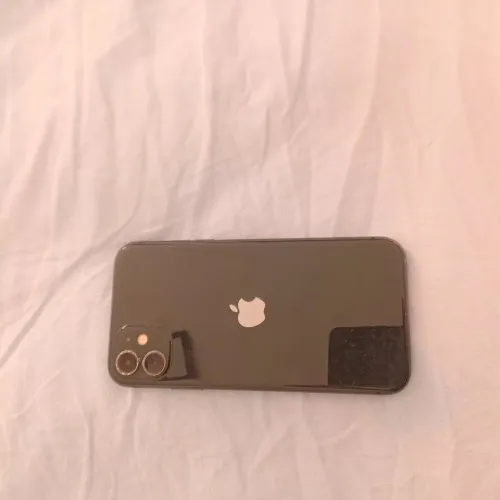 iPhone 11