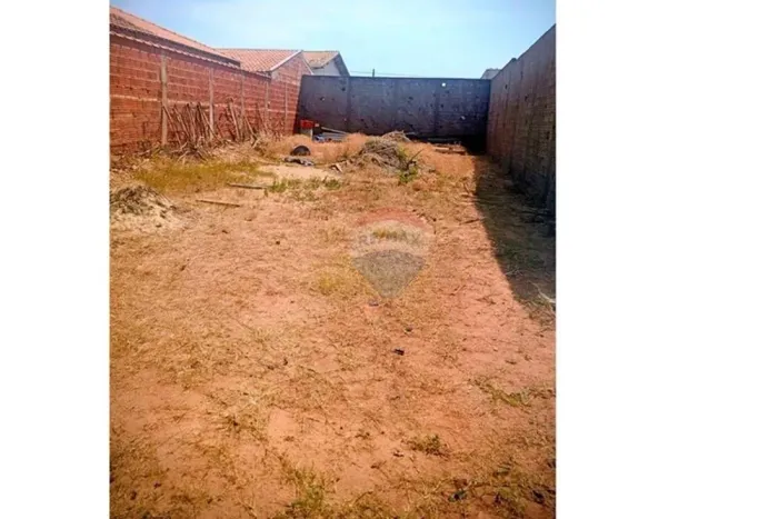 Terreno à venda 225m² ideal para residência ou uso comercial -Bairro San Fernandes - Lins