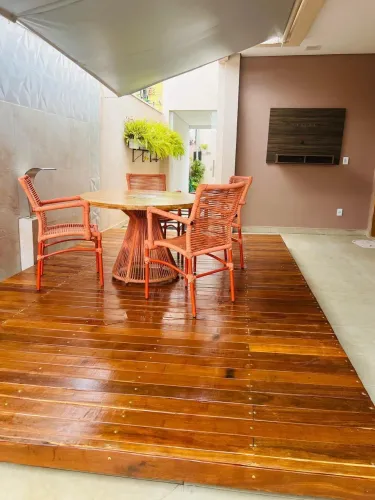 Casa com 3 quartos no Bairro Santa Rosa