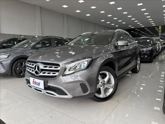 Mercedes-Benz GLA 200 Adv. 1.6/1.6 TB 16V Flex Aut. 2018