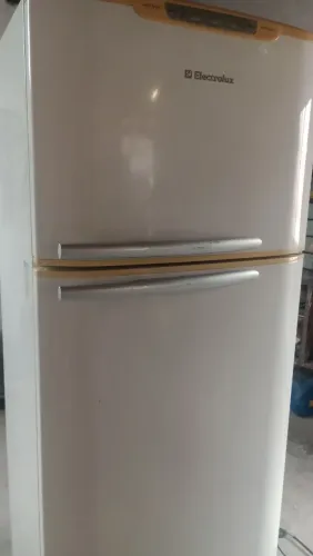 Geladeira Electrolux duplex frost fre painel digital gelando perfeitamente vendo entrego 