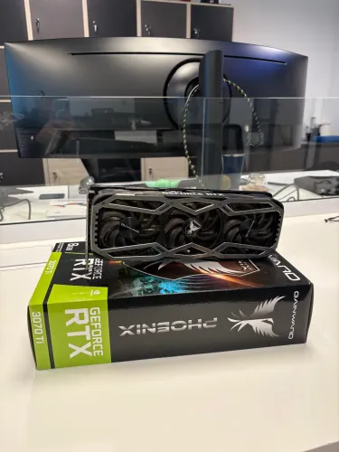 Placa de Vídeo Gainward NVIDIA GeForce RTX 3070 TI Phoenix 8 GB