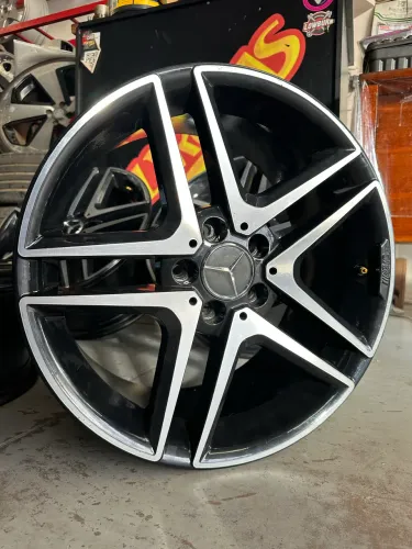 Rodas Mercedes AMG aro 18 