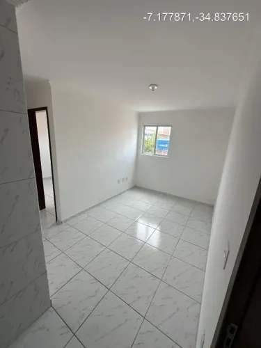 Apartamento em Mangabeira com 02 quartos, sendo 01 suíte. (Promoção)
