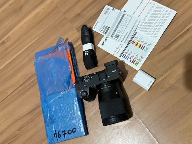 Sony a6700