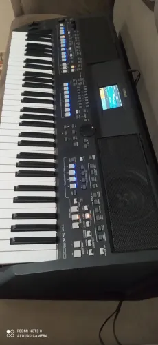 TECLADO YAMAHA SX600