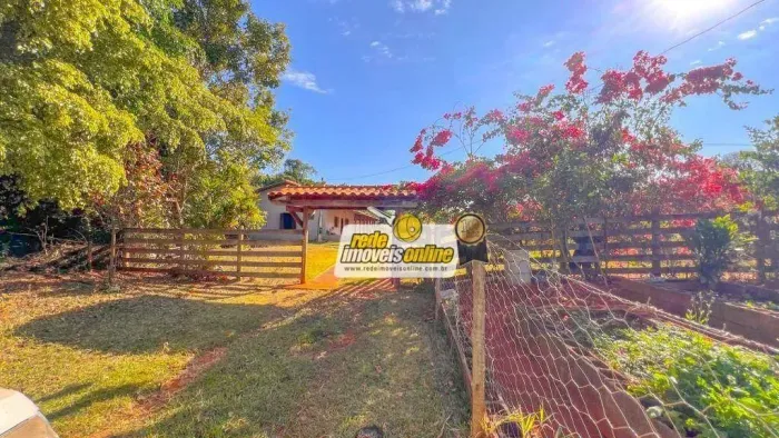 Sítio com 3 dormitórios à venda, 96800 m² por R$ 1.500.000,00 - Parque das Laranjeiras - U