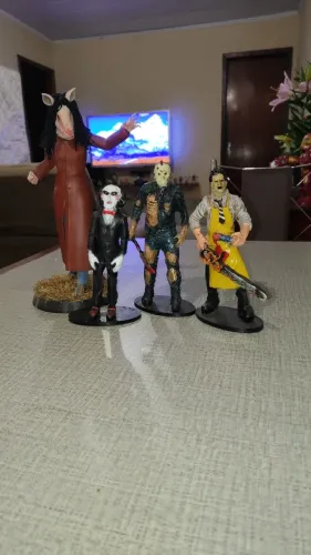 Bonecos Pernonagens Filme Terror Jogos mortais Jason Cerra Elétrica Coloecionador