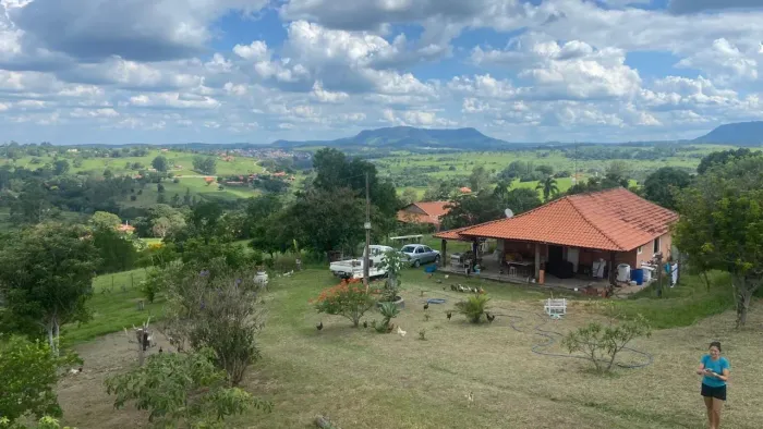 Chácara à venda em Bofete-SP, Zona Rural: 2 quartos, 1 suíte, 2 salas, 2 banheiros, 2 vaga