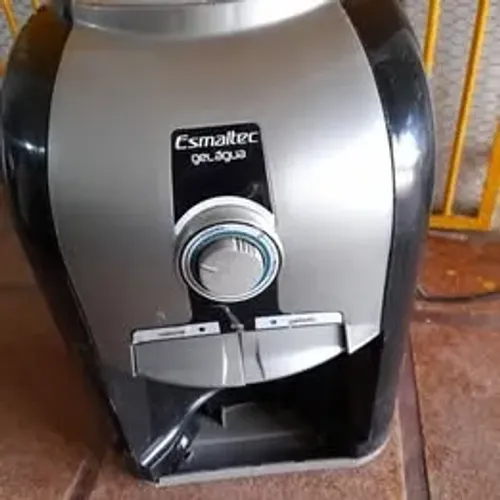Bebedouro De Água Esmaltec De Mesa Black Egm30 220v