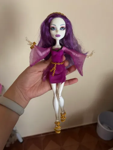 Monster High Spectra