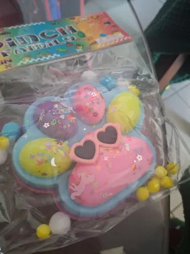 Patinha squishy de apertar ,.colorida com enfeites, tamanho grande 9 cm