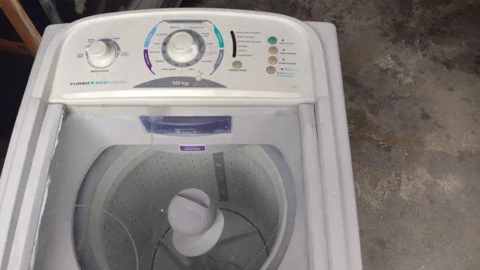 Máquina Eletrolux 10 kg, valor 650$