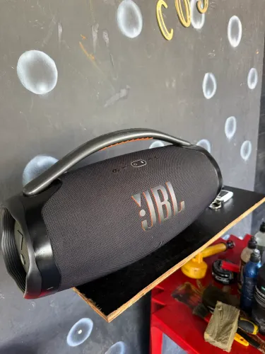 Jbl 03 Boombox 