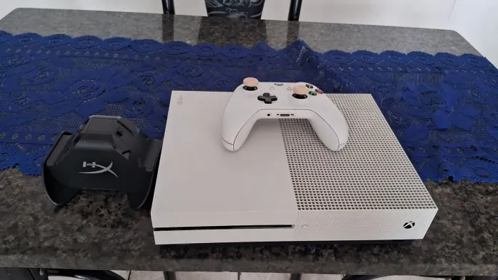 Xbox One S. 1 Tb