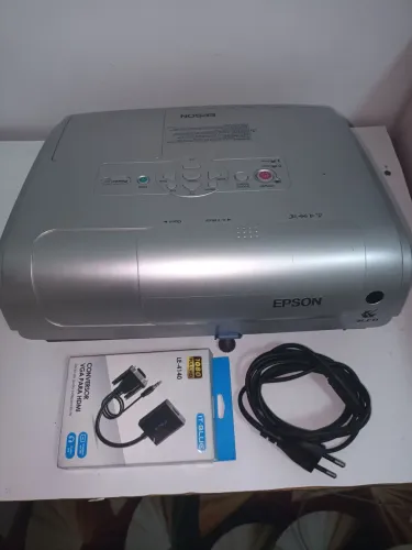 Projetor Epson com adaptador HDMI no precinho R$: 350,00
