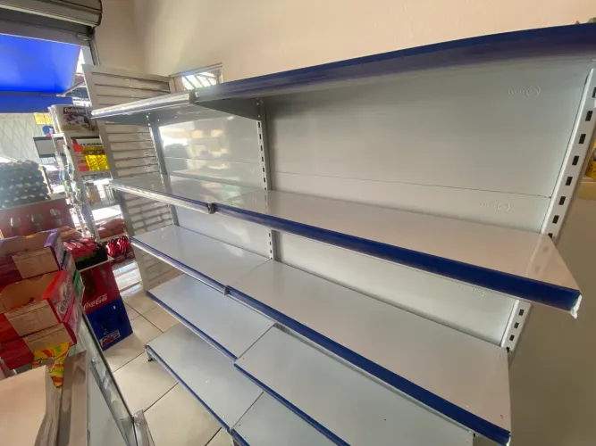 Prateleira de mercado 