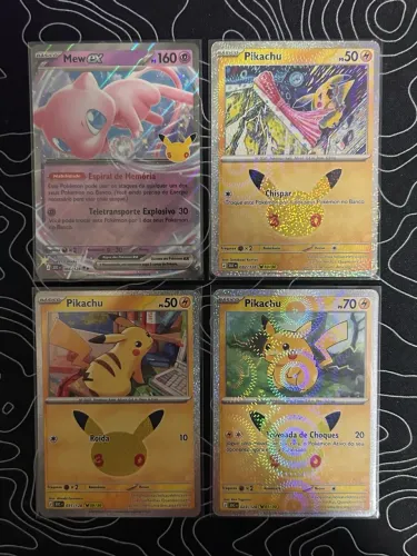 Cartas Pokémon 30 anos com ultra rara
