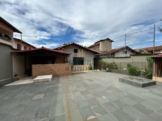 Casa Para Venda No Bairro Itapuã