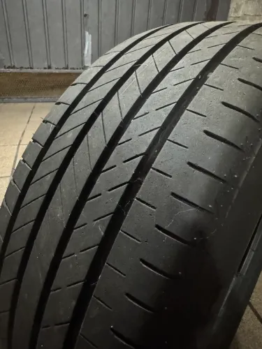 Pneu Bridgestone 225/50 R18 95V
