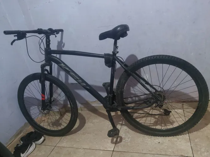 Bicicleta, aro 29, quadro 19, 24 velocidade, ksw XlT 200, entrego em casa com frete de 100