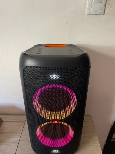 Jbl Partybox 100 | Cartão até 18x | Analiso trocas