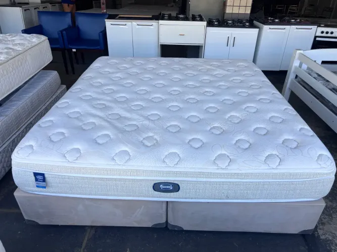 Cama Box Super King Simmons