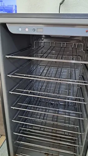 Adega climatizador de vinho