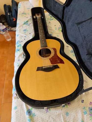 Violão Taylor 214 americano