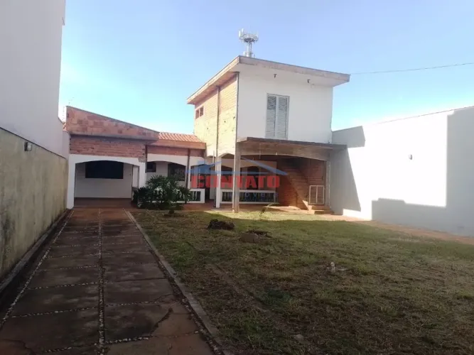 Casa Padrão para Alugar em Vila Brasília - São Carlos