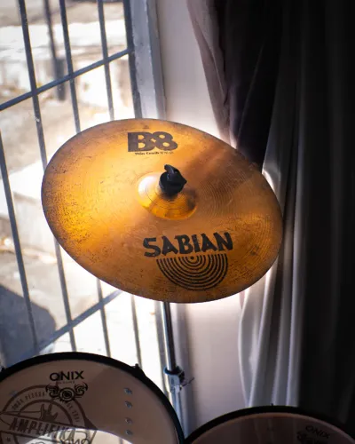 Prato de Bateria Sabian Crash (Ataque)