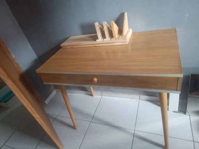Escrivaninha penteadeira Liva