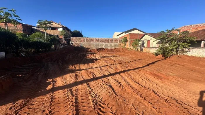 Terreno no centro de Mariápolis