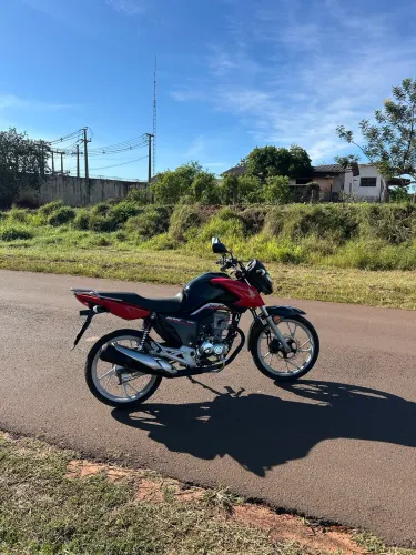 Troco por Titan 150