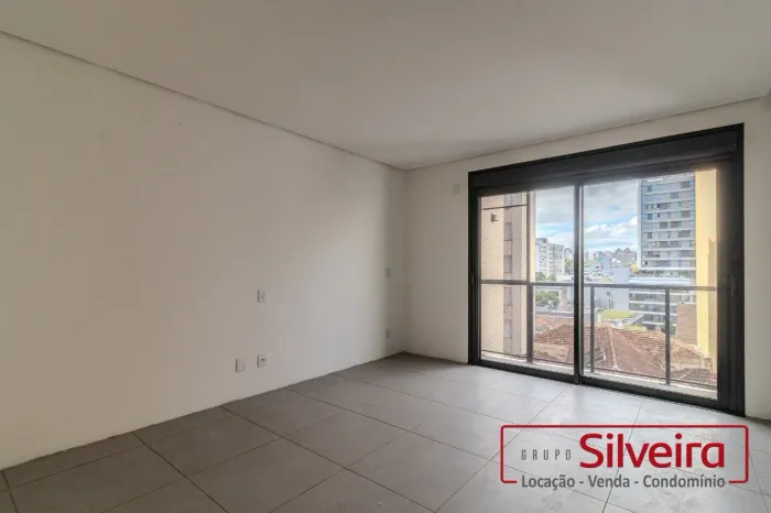 Studio para Locação na Cidade Baixa em Porto Alegre | 28m² Privativos + 22m² de Pátio Excl