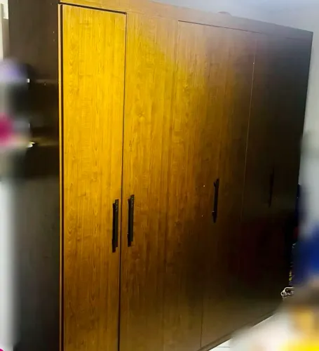 GUARDA ROUPA GIGANTE