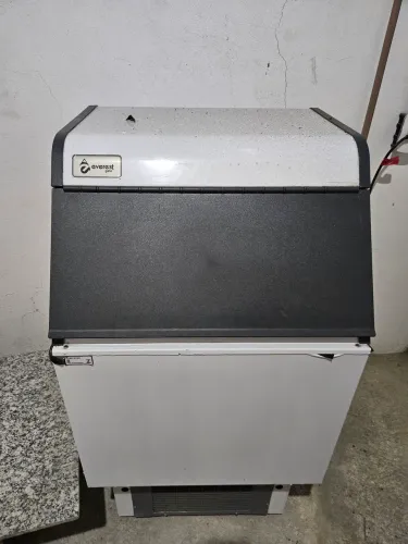 Máquina de Gelo