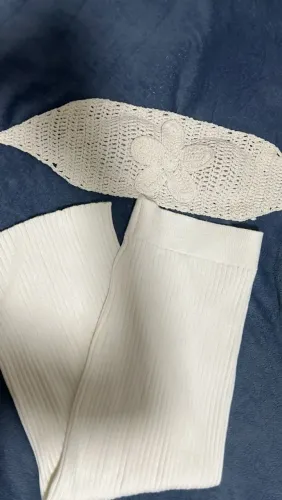 Conjunto cropped crochê e saia midi off white