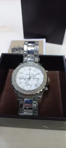 Relógio Michael Kors feminino com strass