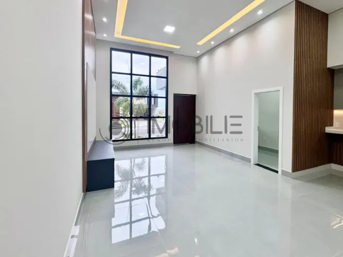 Casa em Condomínio de Alto Padrão em Indaiatuba-SP com 3 suítes e piscina!