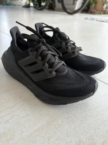 Adidas Ultra Boost Triple Black Tam 39
